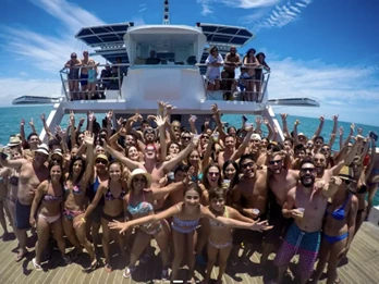 Passeios no Rio de Janeiro - Búzios com Catamarã