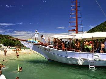 Passeios no Rio de Janeiro - Excursão ao Paraíso Tropical e Praia de Jeep